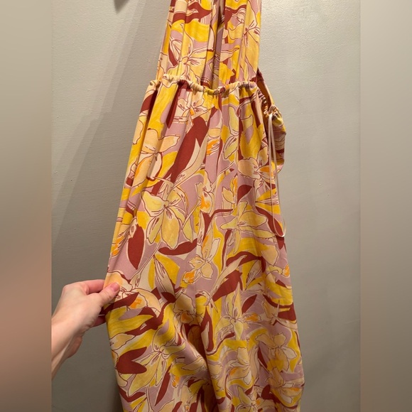 Wide leg jumpsuit halter top size XL feminine floral vacation island tropical - Picture 13 of 16